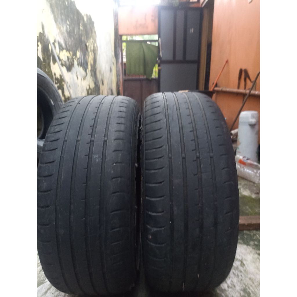 Accelera phi-r 205/45 r17