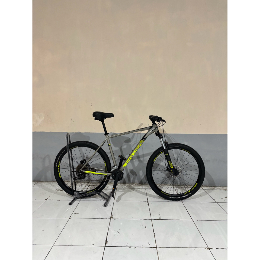 POLYGON PREMIER 5 TAHUN 2022