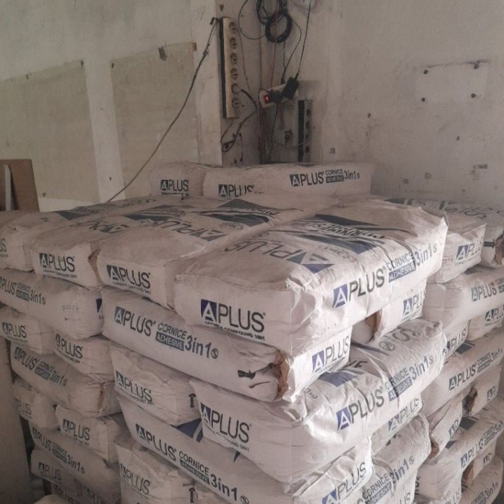 CORNICE ADHESIVE APLUS