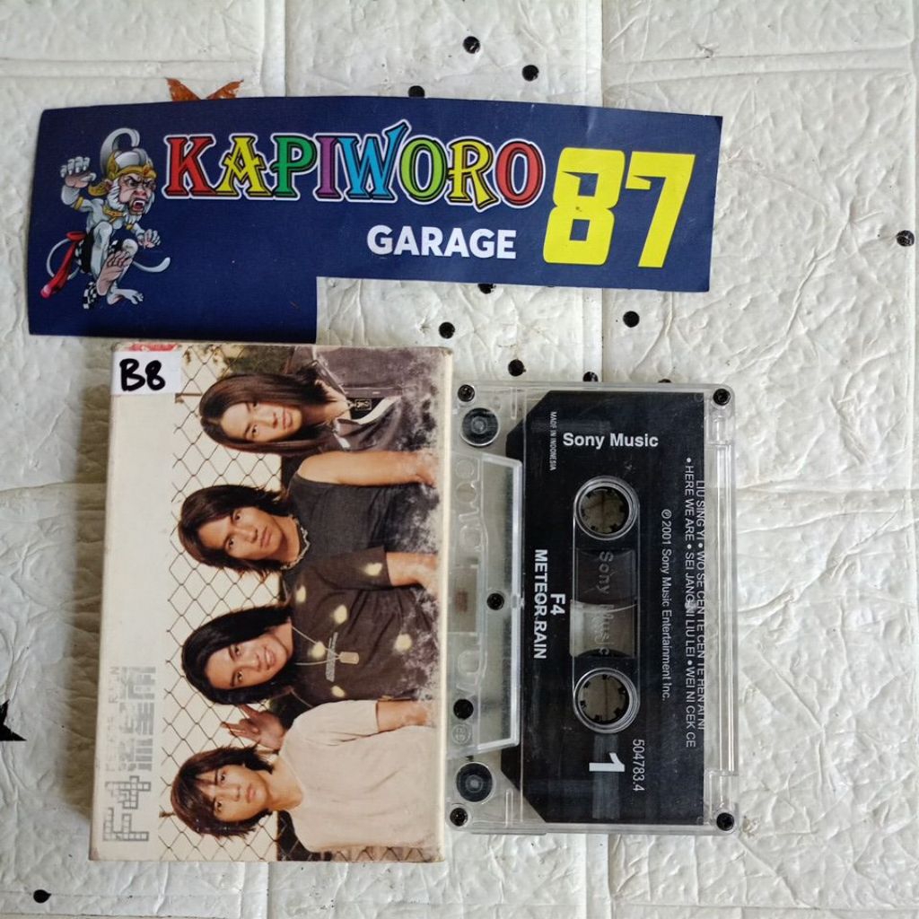 KASET PITA,,,,F4 METEOR RAIN