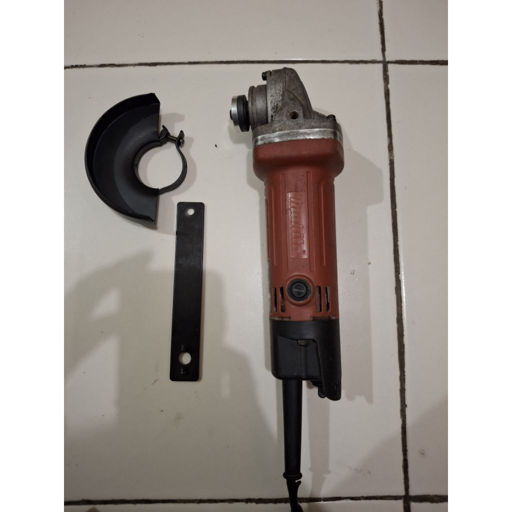 Gerinda makita mt959 original normal