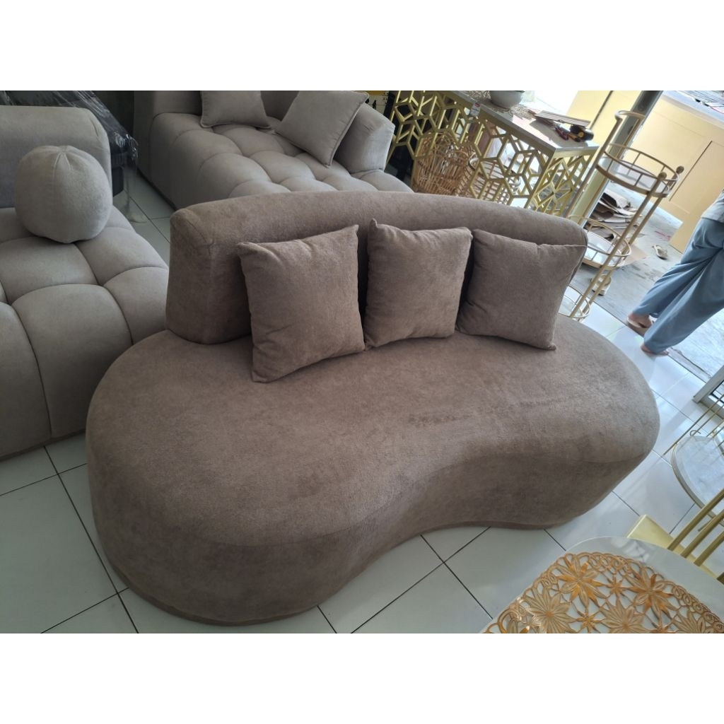 Sofa Lengkung Tunggal