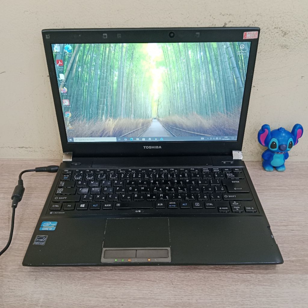 TOSHIBA DYNABOOK R732/G INTEL CORE I3-3110M CPU RAM 4GB SSD 128GB 2013 (9690H)