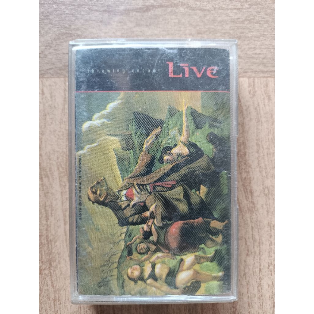 kaset pita LIVE "throwing cooper"