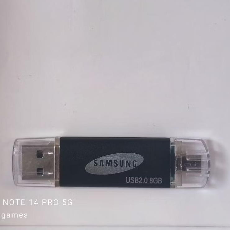 flashdisk 8gb original Samsung Untuk kebutuhan ps