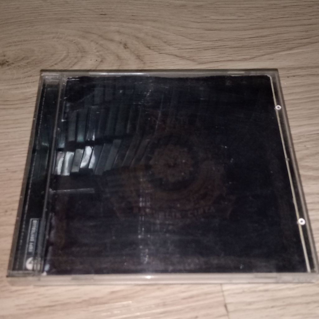CD Dewa 19 - Republik Cinta