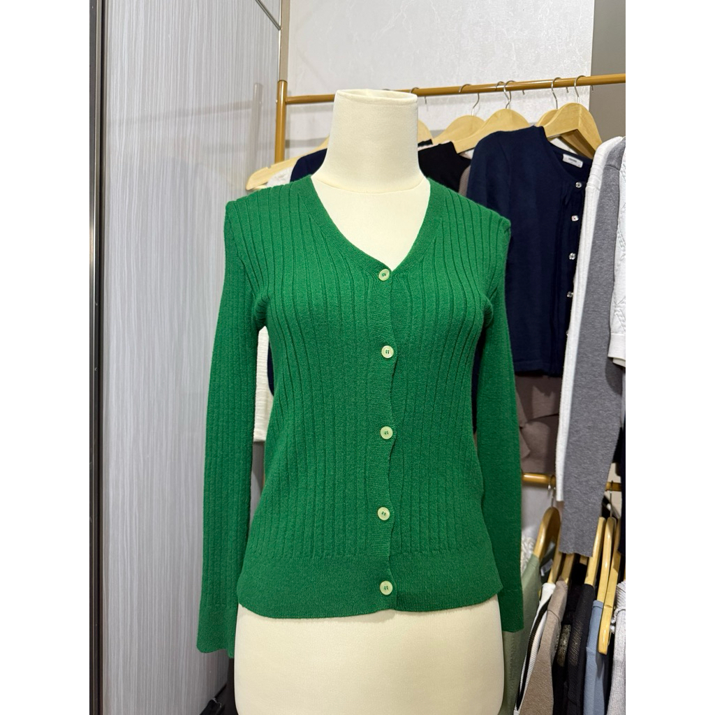 cardigan hijau