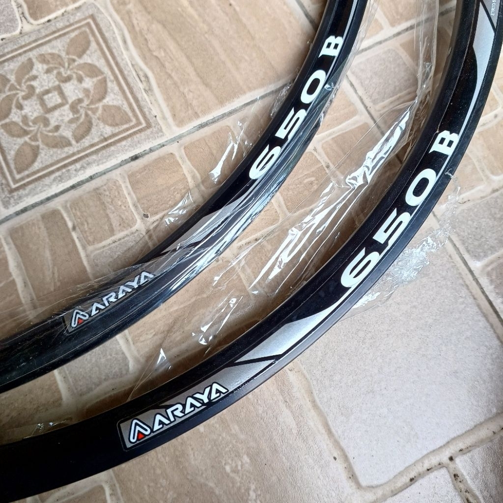 velg araya alloy ringan 650b / 27,5" 32hole dobel wall harga satuanvelg araya alloy ringan 650b / 27