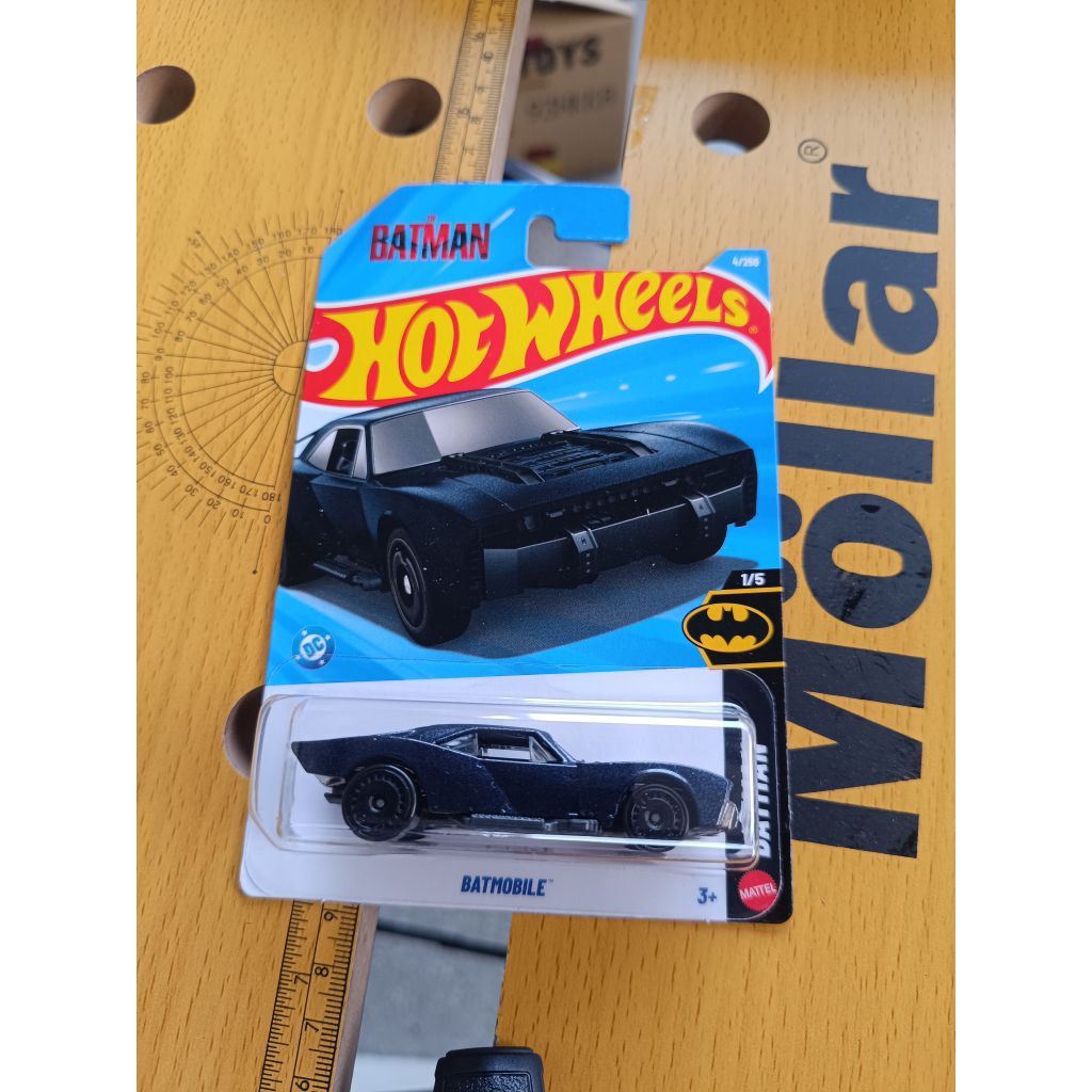 Hot Wheels Batmobile