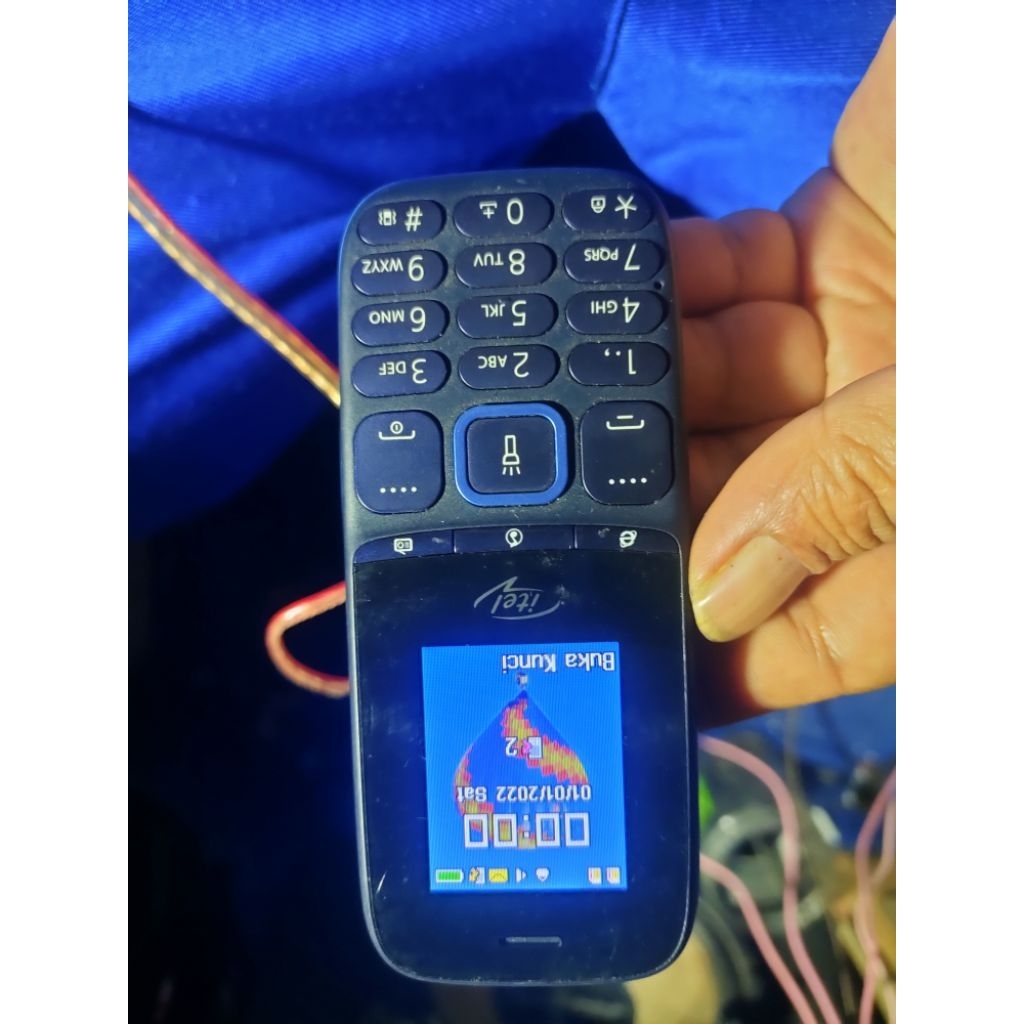hp jadul merek itel normal lumayan buat nlpon sama musik