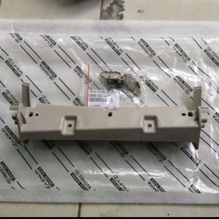 Bracket Laci Innova 2005-2014 Breket Tutup Laci Innova Lama Original