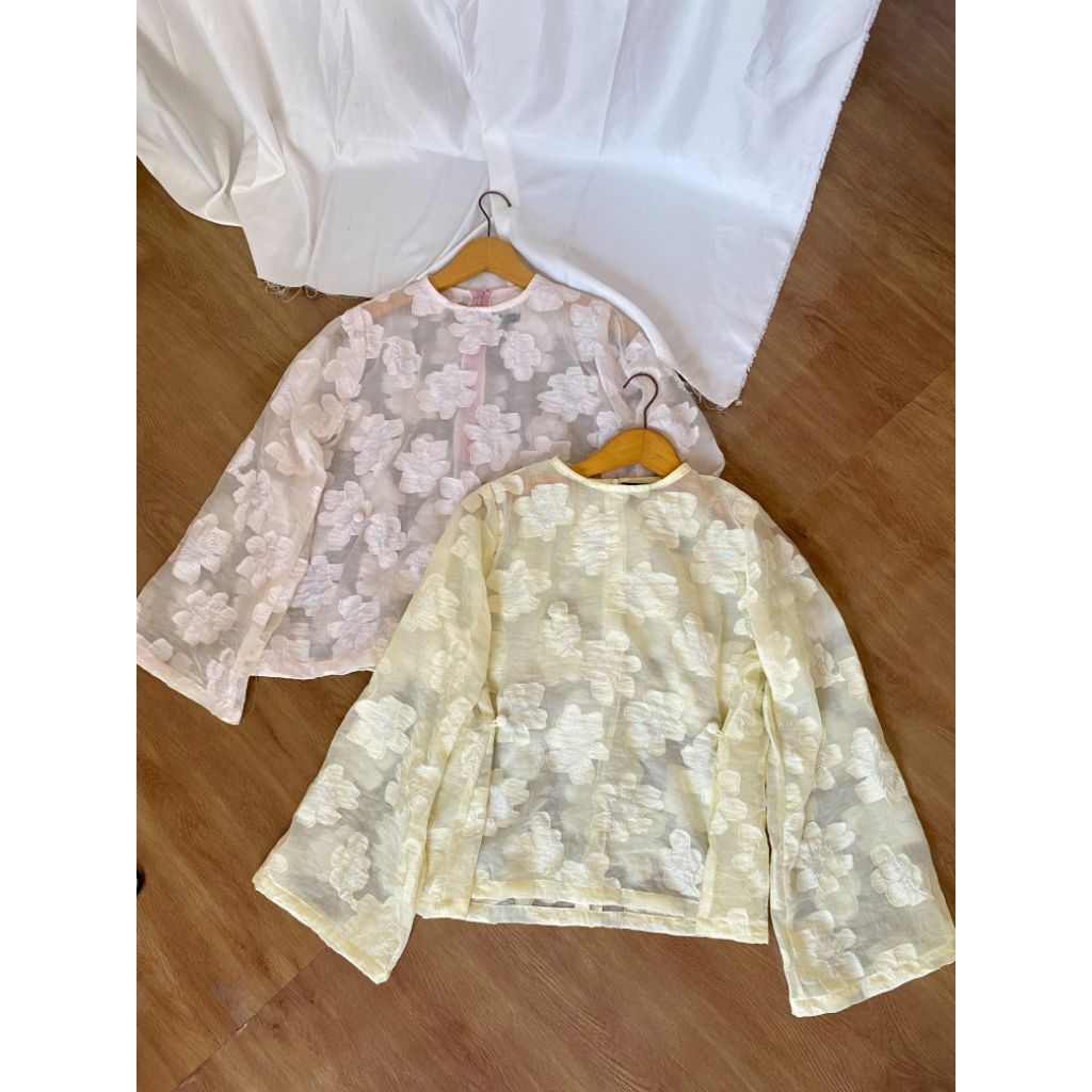 Blouse Uragiri