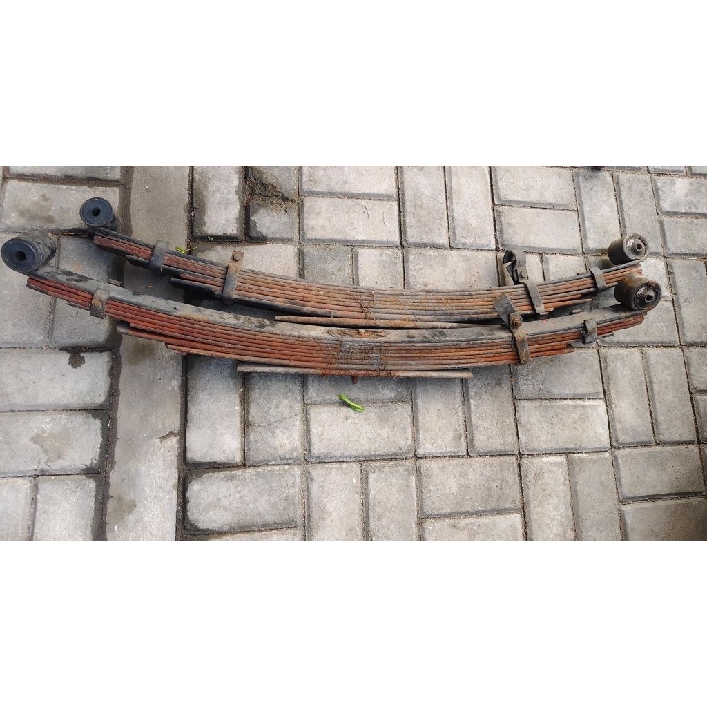 PER BELAKANG PER DAUN FUTURA COLT T 120 SS PICK UP
