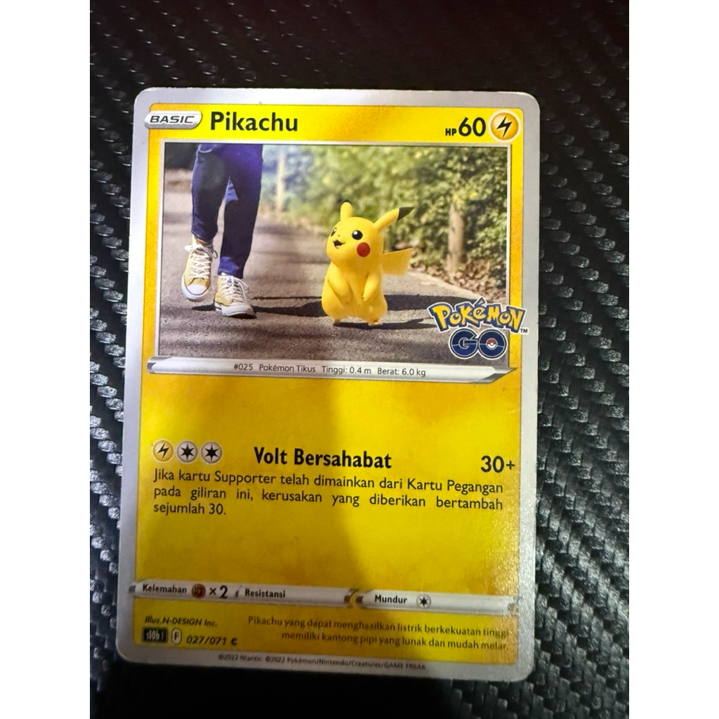 PIKACHU POKEMON GO