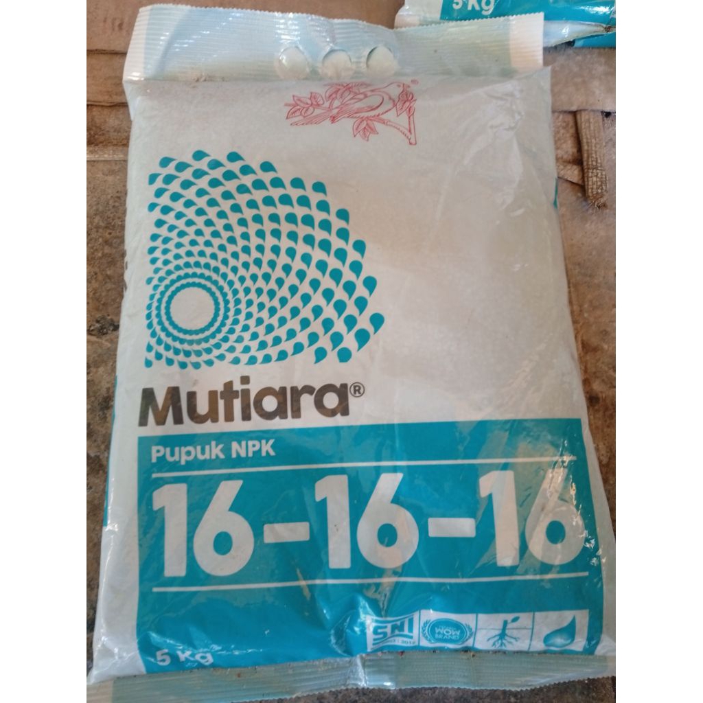 PUPUK NPK MUTIARA 16 16 16 5 KG