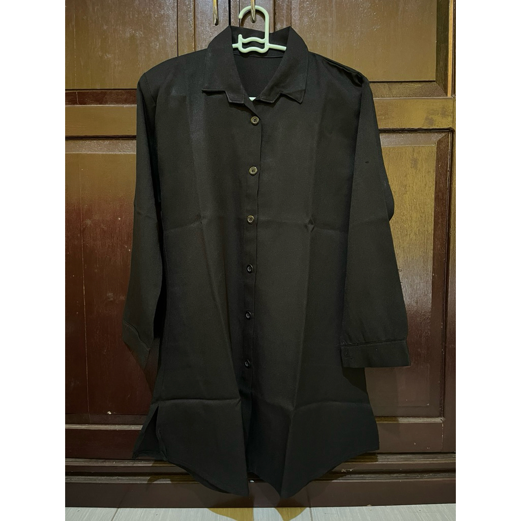 Tunik polos hitam