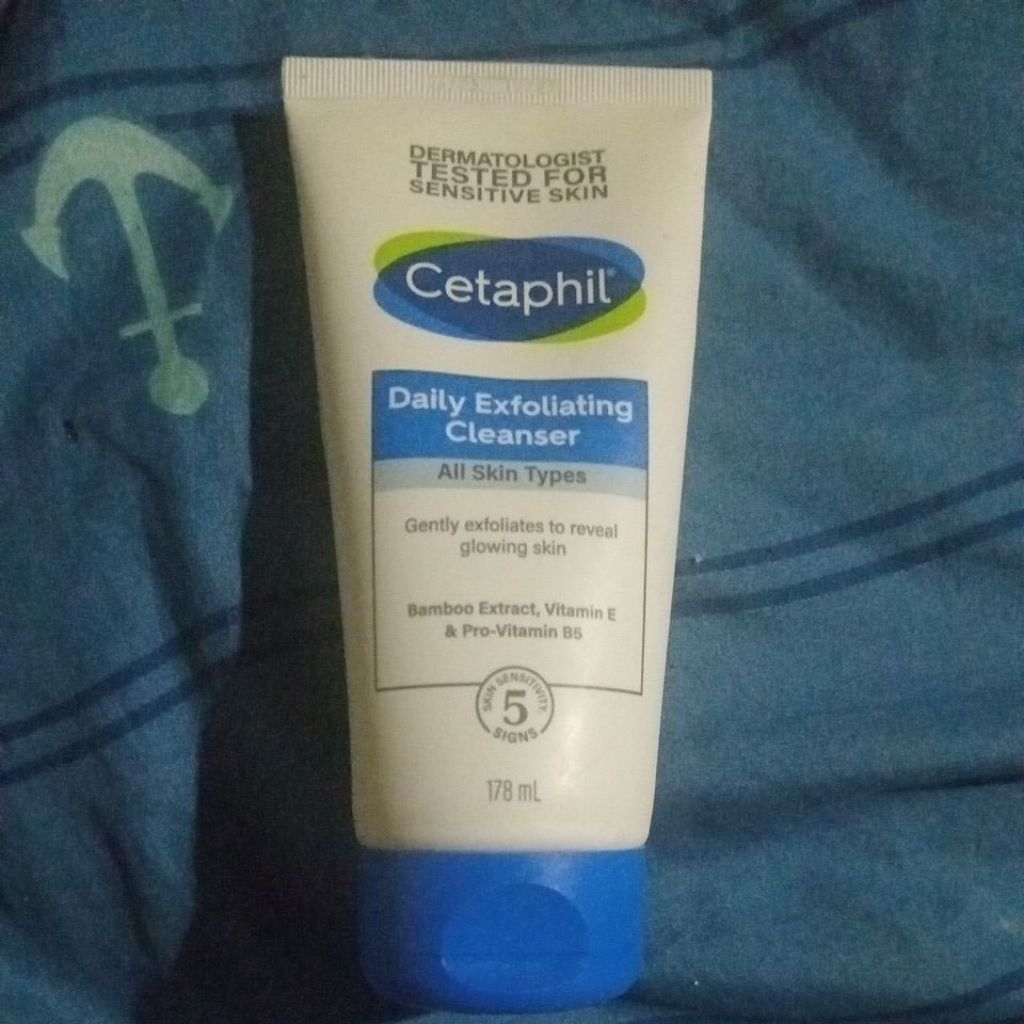 FW Cetaphil(preloved)Daily Exfoliating Cleanser