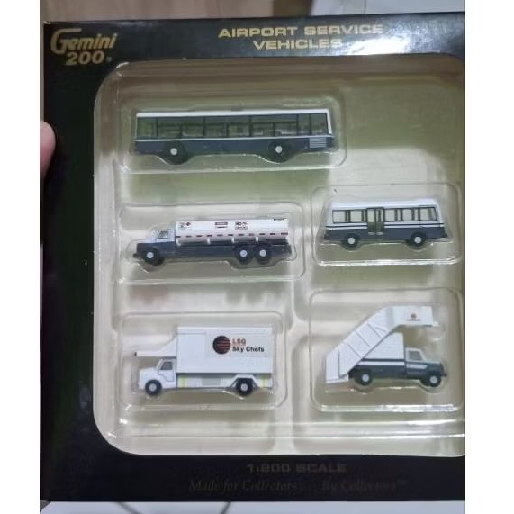 Airport Accessories Ground Support Equipment GSE Gemini Jets set 2 skala 1:200