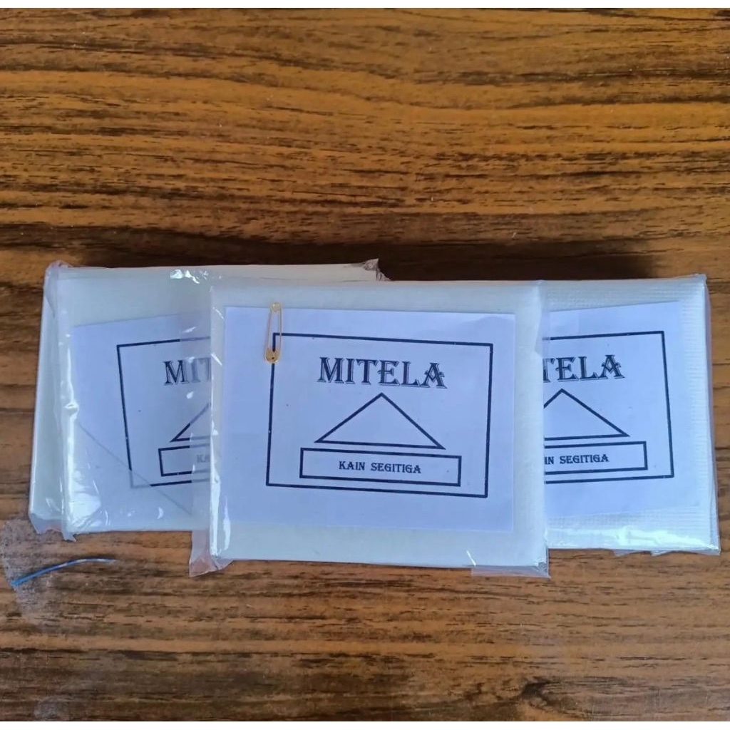 kain Segitiga Mitela / Kain Mitela Siku