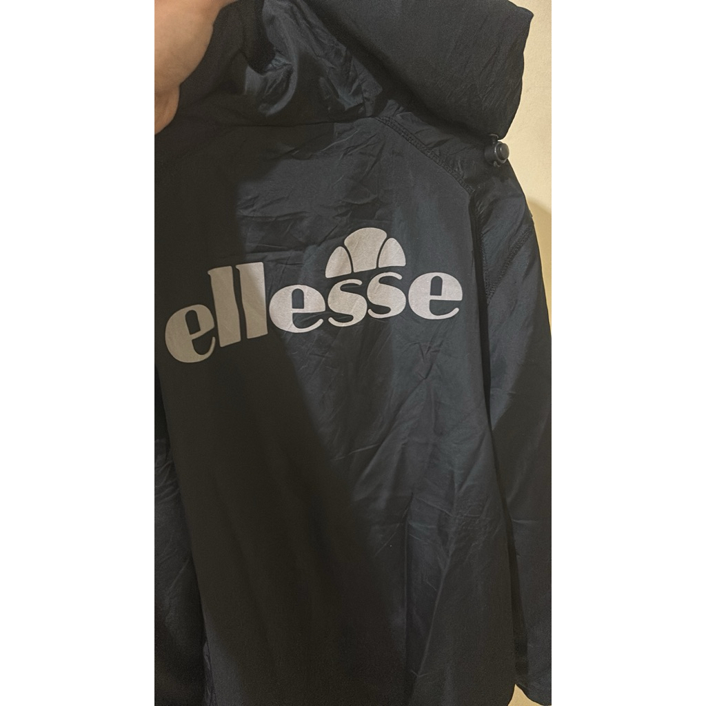 ellese second