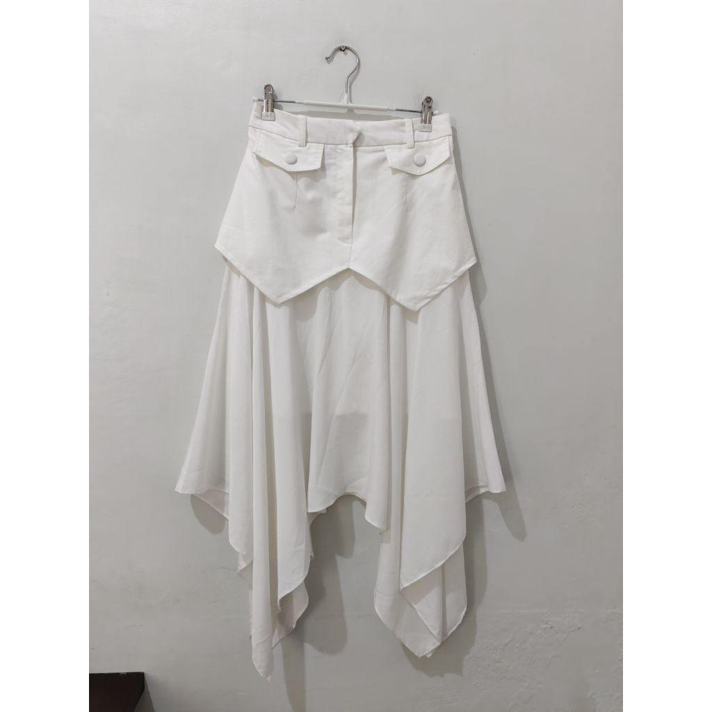 Rok MELVEE white excellent