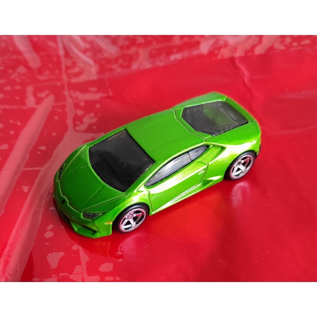 Hotwheels Lambhorghini Huracan Premium ( Seri envy )