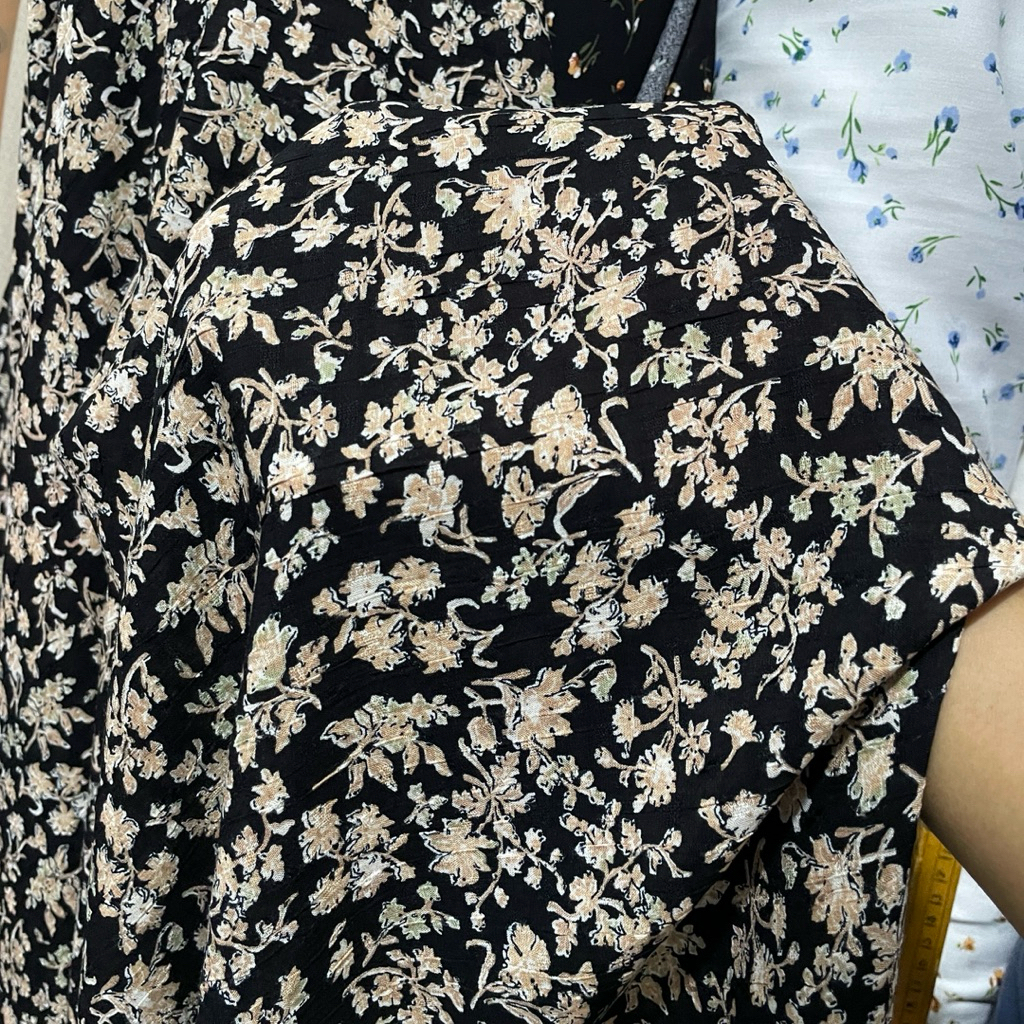 kain katun rayon fujet rubia motif timbul | Rayon fujet crinkle ( harga tertera 0,5m)