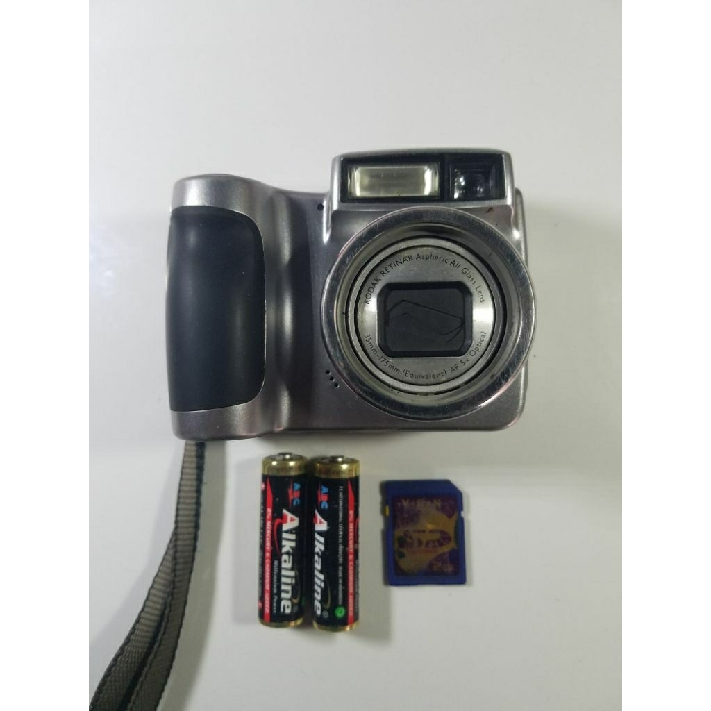 KAMERA DIGITAL KODAK EASYSHARE Z700