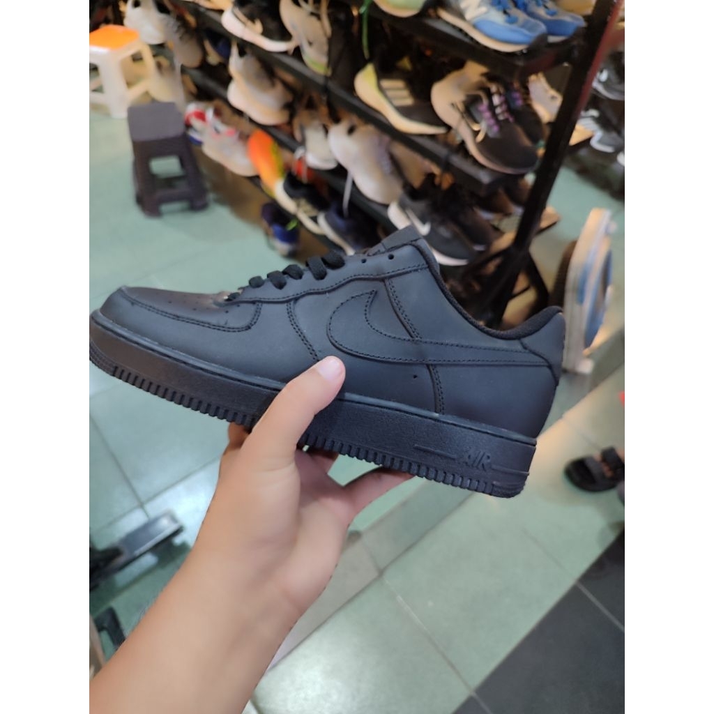 Real Pick Sepatu AF 1 Full Black / AF 1 Full Hitam