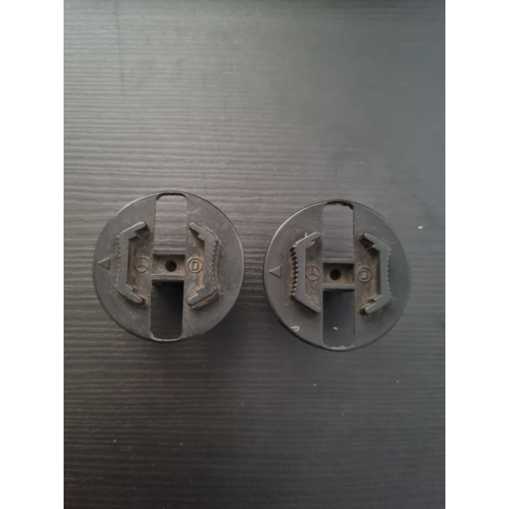 klip Kancingan Headlamp original W124