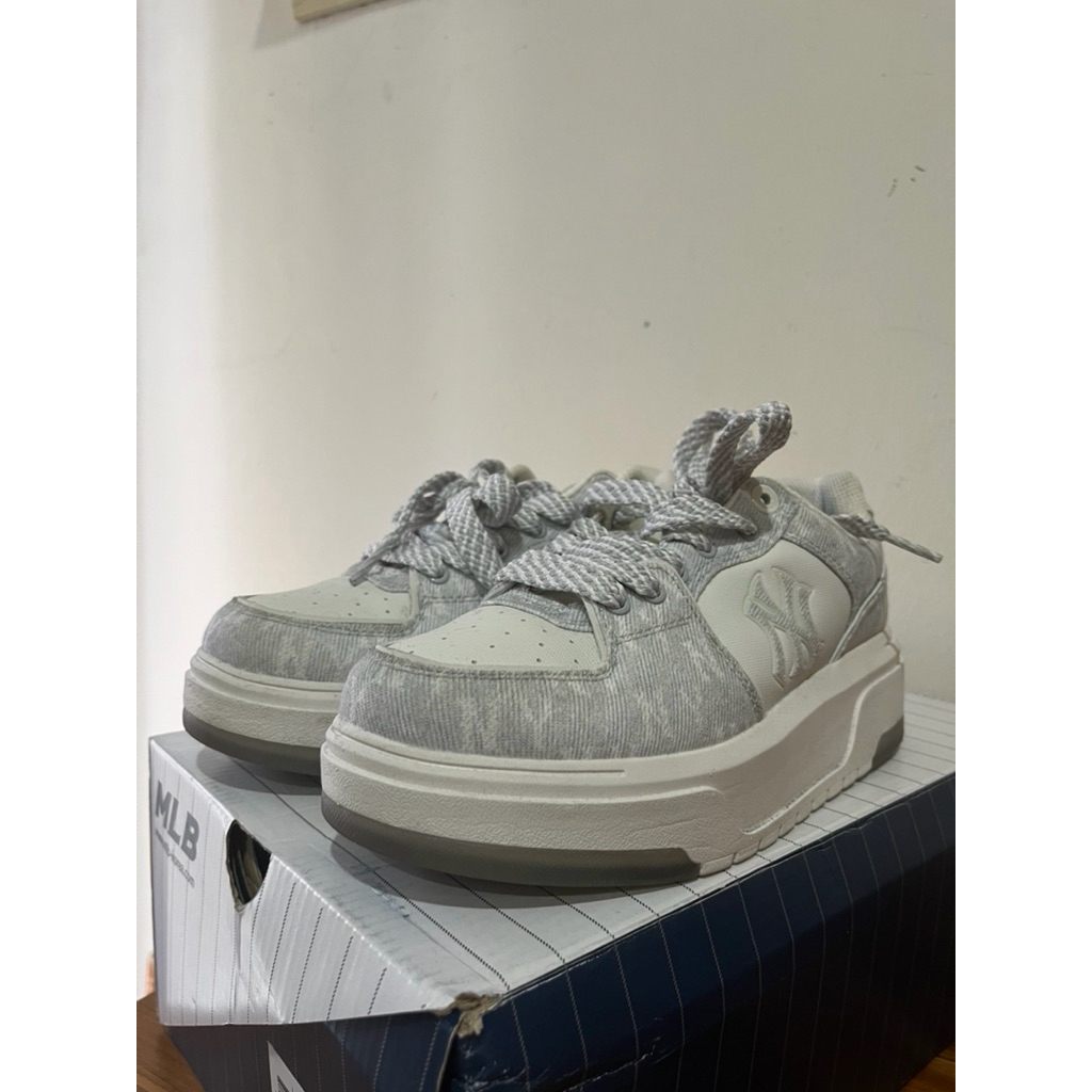 LIKE NEW MLB Shoes Sport Chunky ORIGINAL size 36,5