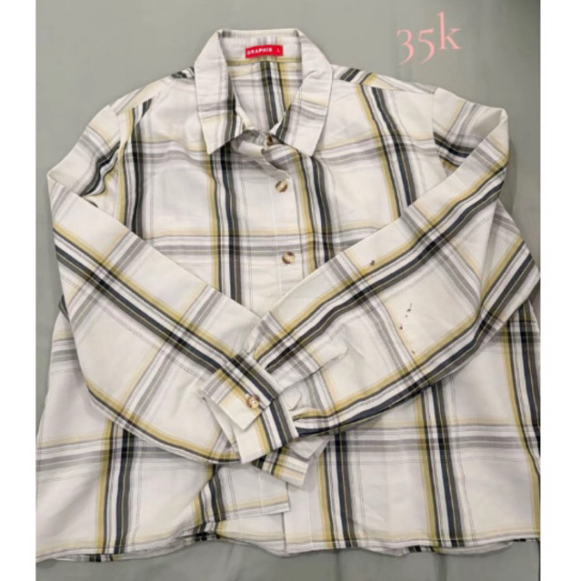 PRELOVED KEMEJA GRAPHIS