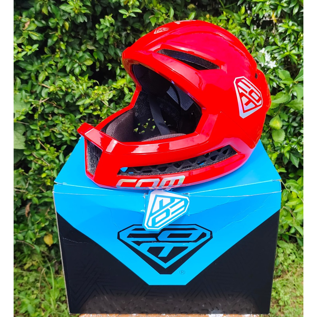 Helm pushbike Com R3