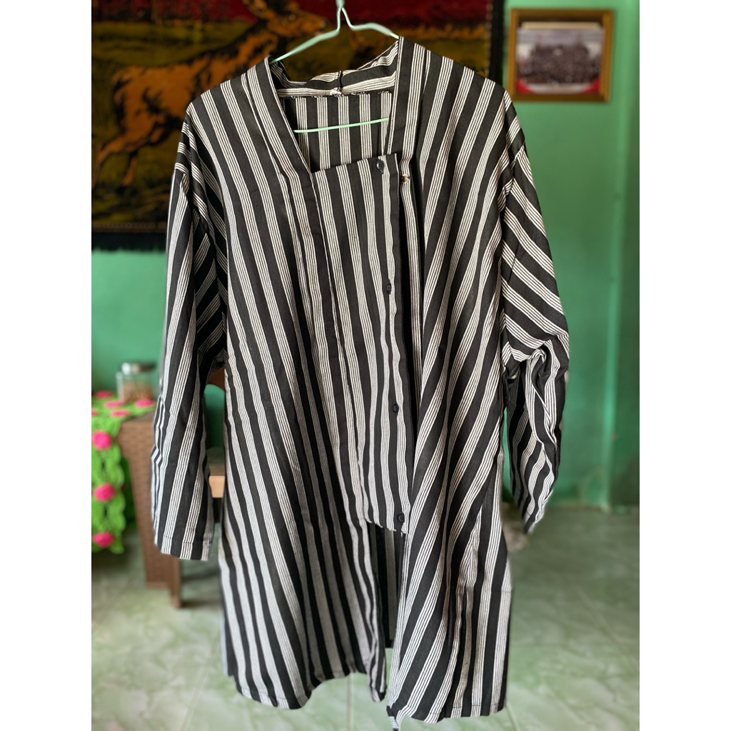 preloved kebaya lurik jumbo Ld 120 - 140