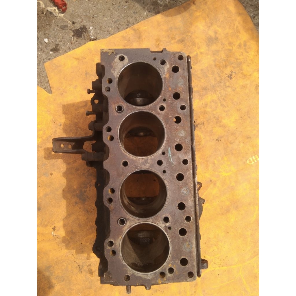 blok mesin Chevrolet luv diesel C190 kbd26 copotan kosongan