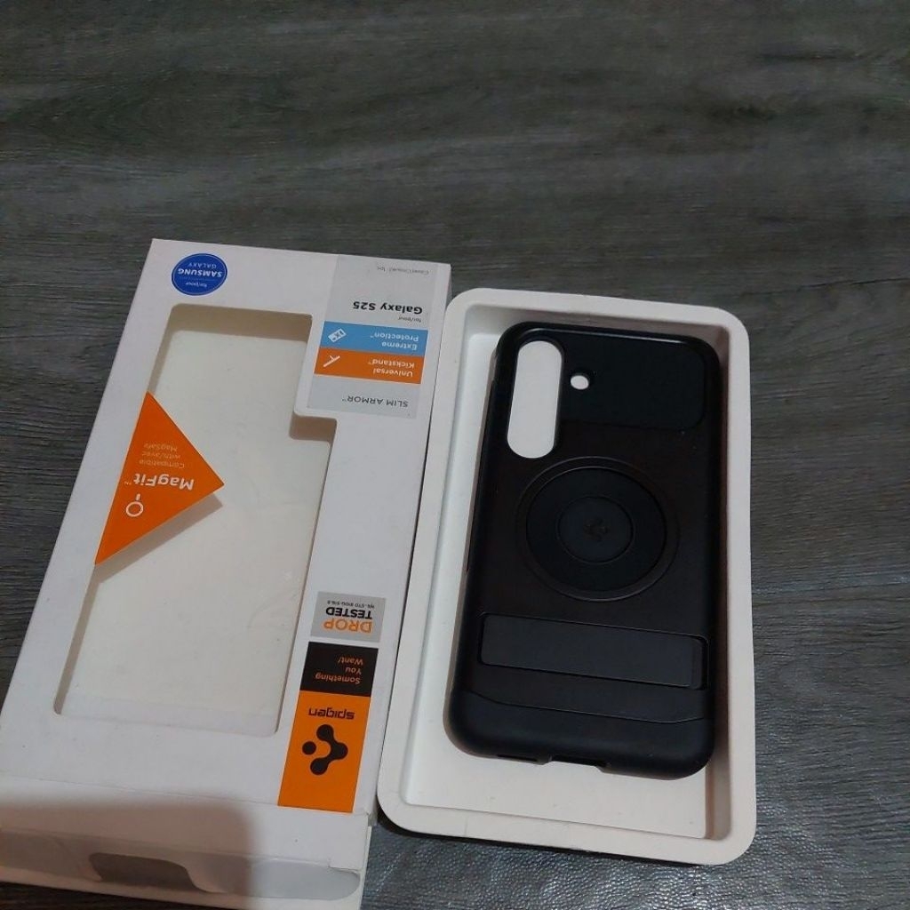 Spigen slim armor Mag fit Samsung s25 basic