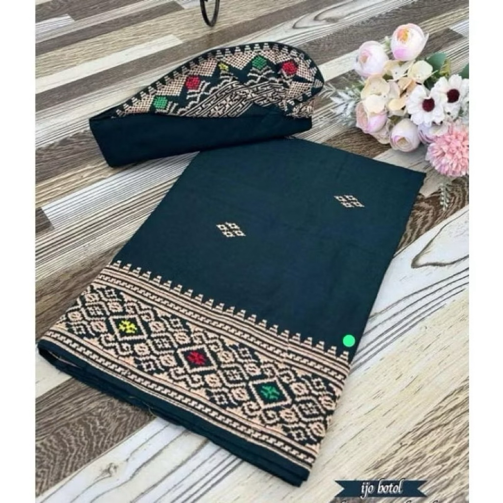set saput dan udeng bali