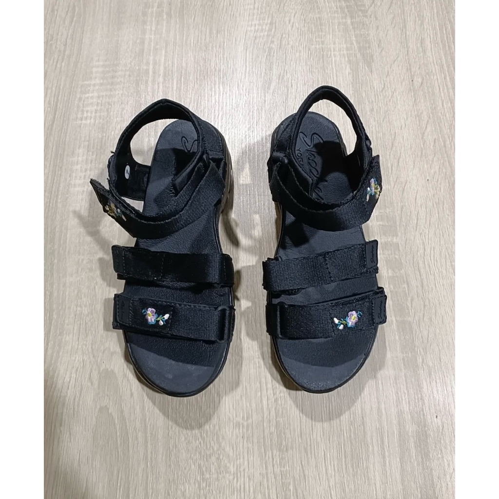 Skechers D'Lites 'full black'