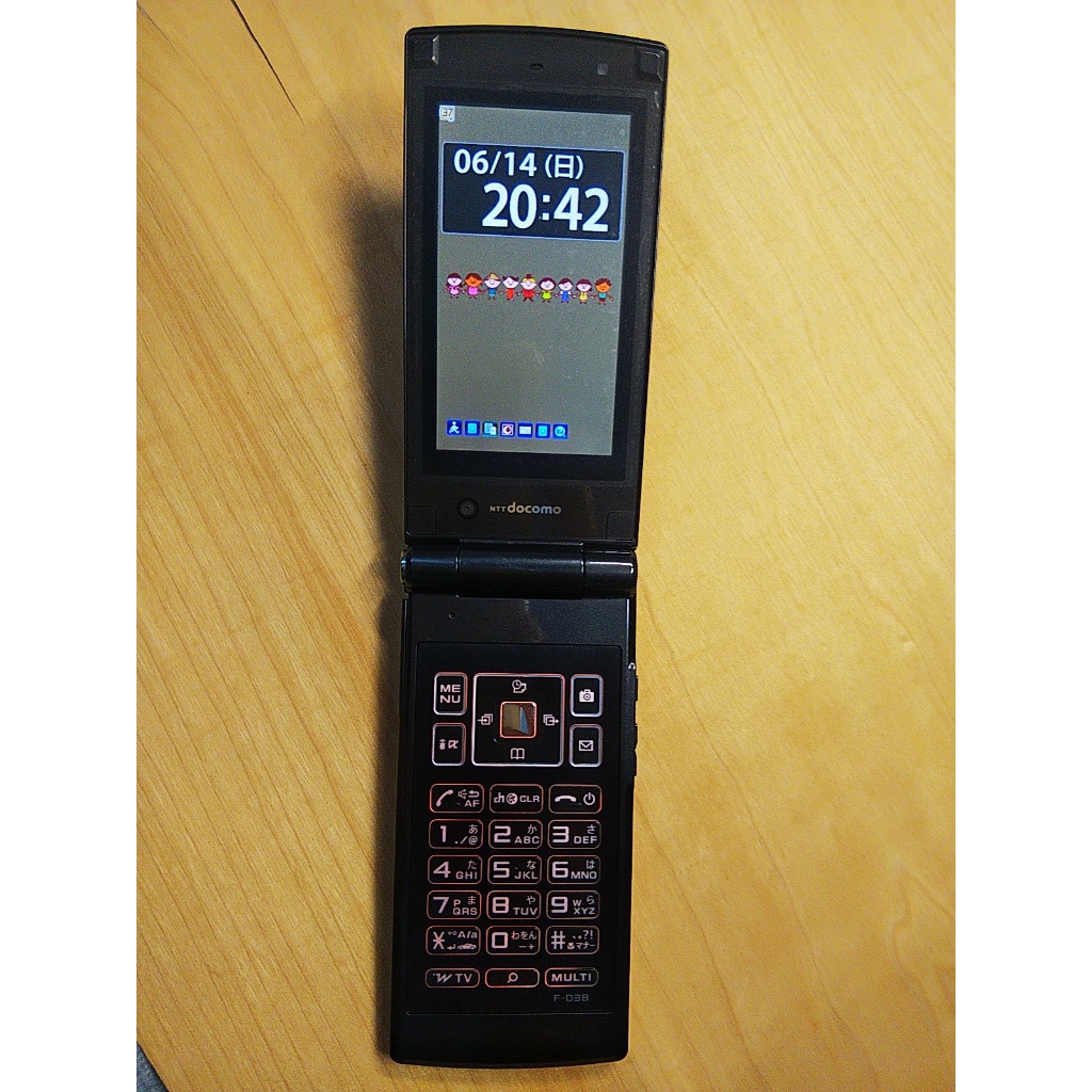 HP Jepang Keitai NTT Docomo Fujitsu jadul 2G 3G flip retro lipat dorama drama