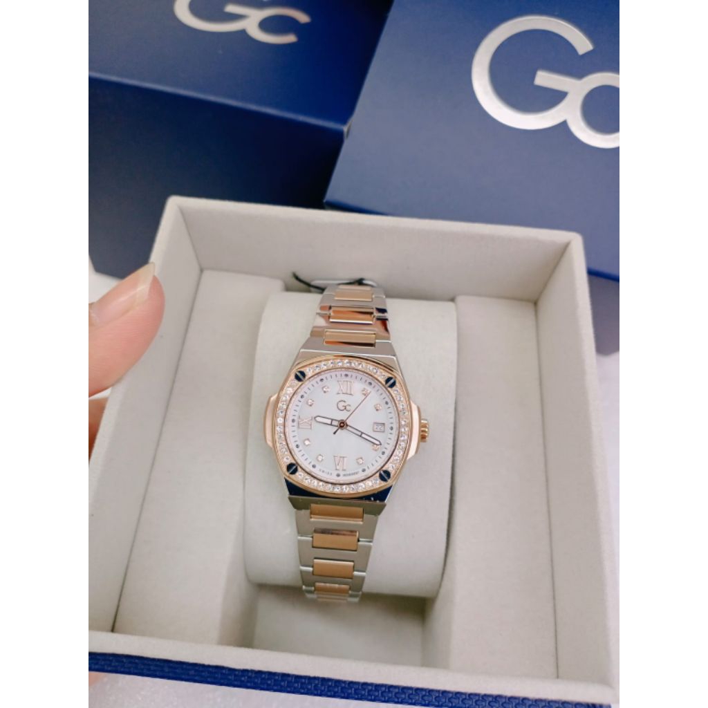 Guess Collection Gc Y9800 Series Jam Tangan Wanita Original Swiss Movement Kombinasi MOP Dial Luxury
