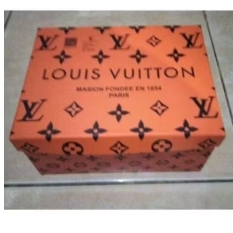 kardus box tas LV 21x16x11
