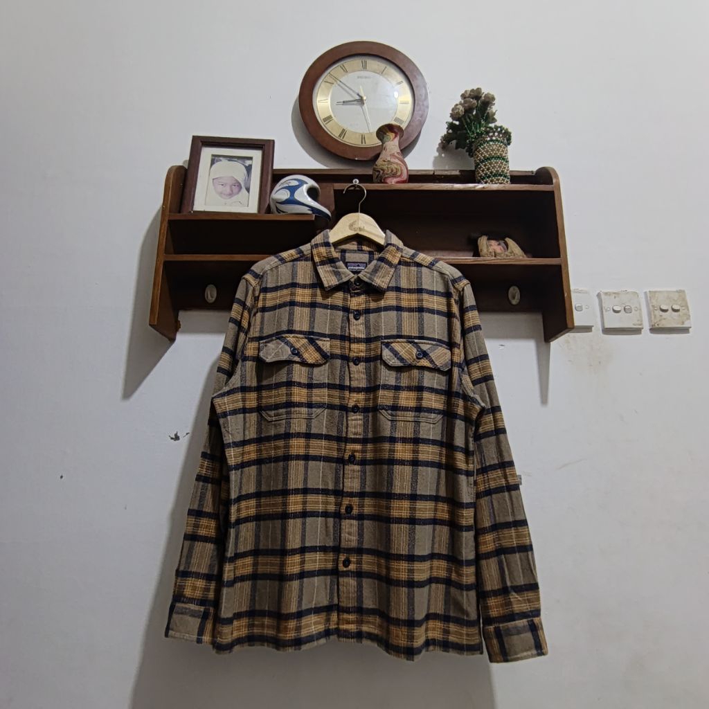 Kemeja PATAGONIA Size L