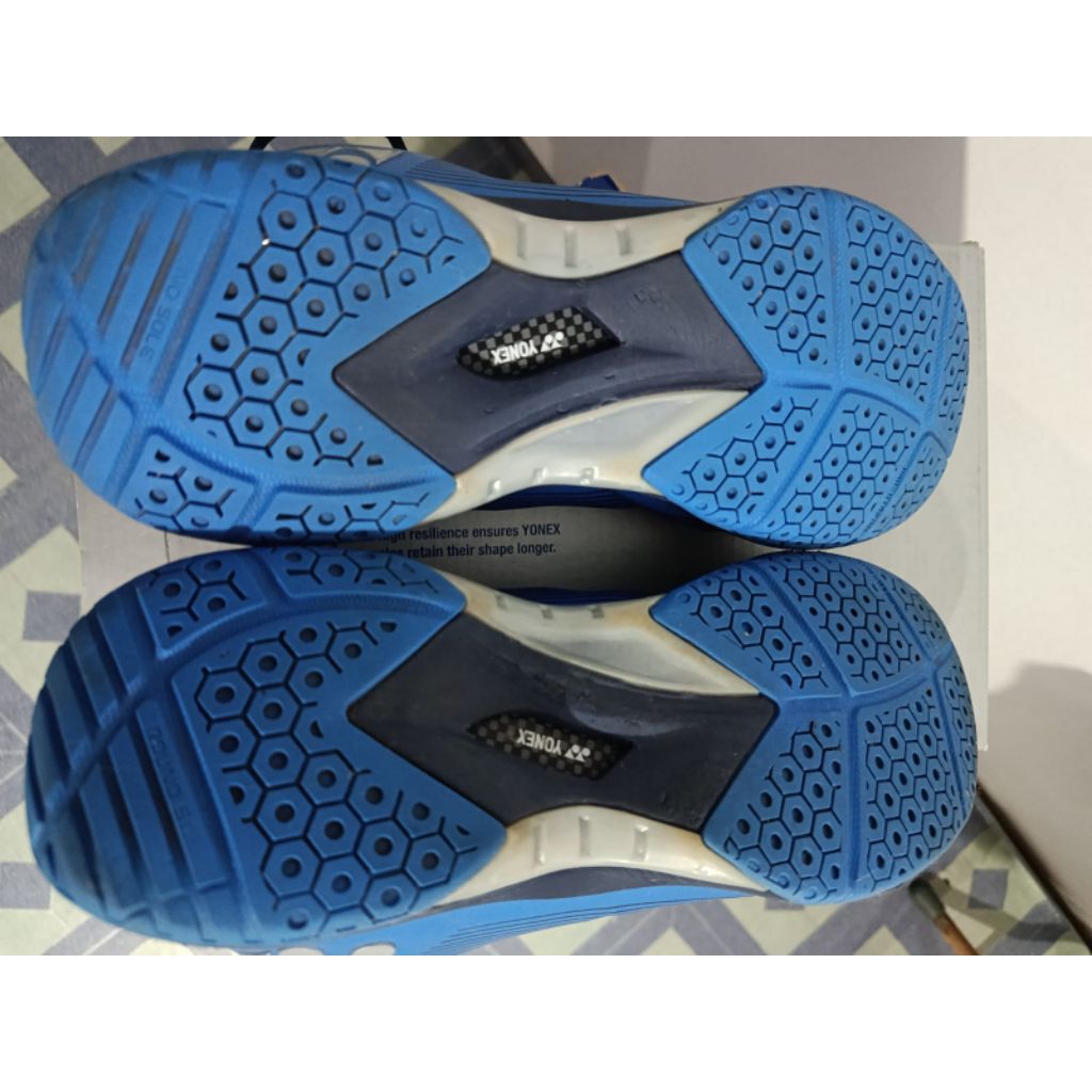 Sepatu Yonex Skill 5 second original (bekas pemakaian 6 bulan)