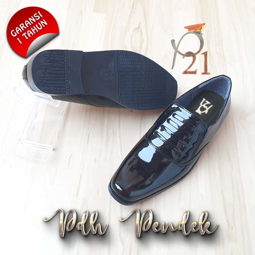 Sepatu Pdh Pendek P21