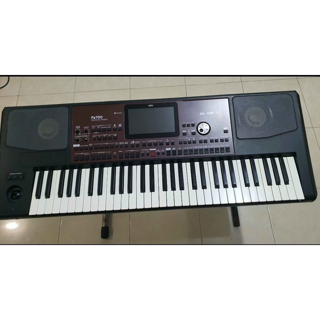 KEYBOARD second  korg PA 700 Hdmi GOOD KONDISI non segel free packing kayu