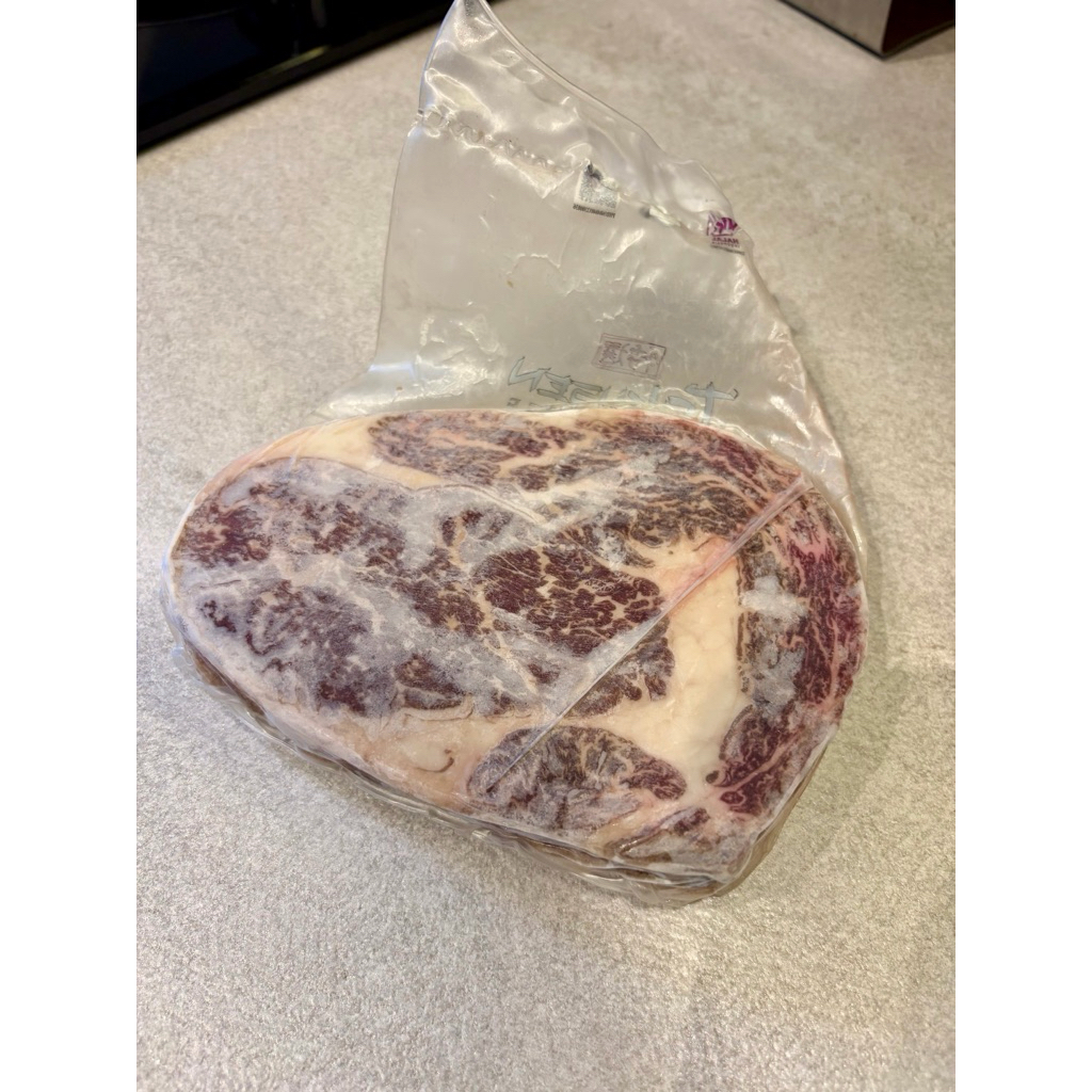 Wagyu rib eye MB5