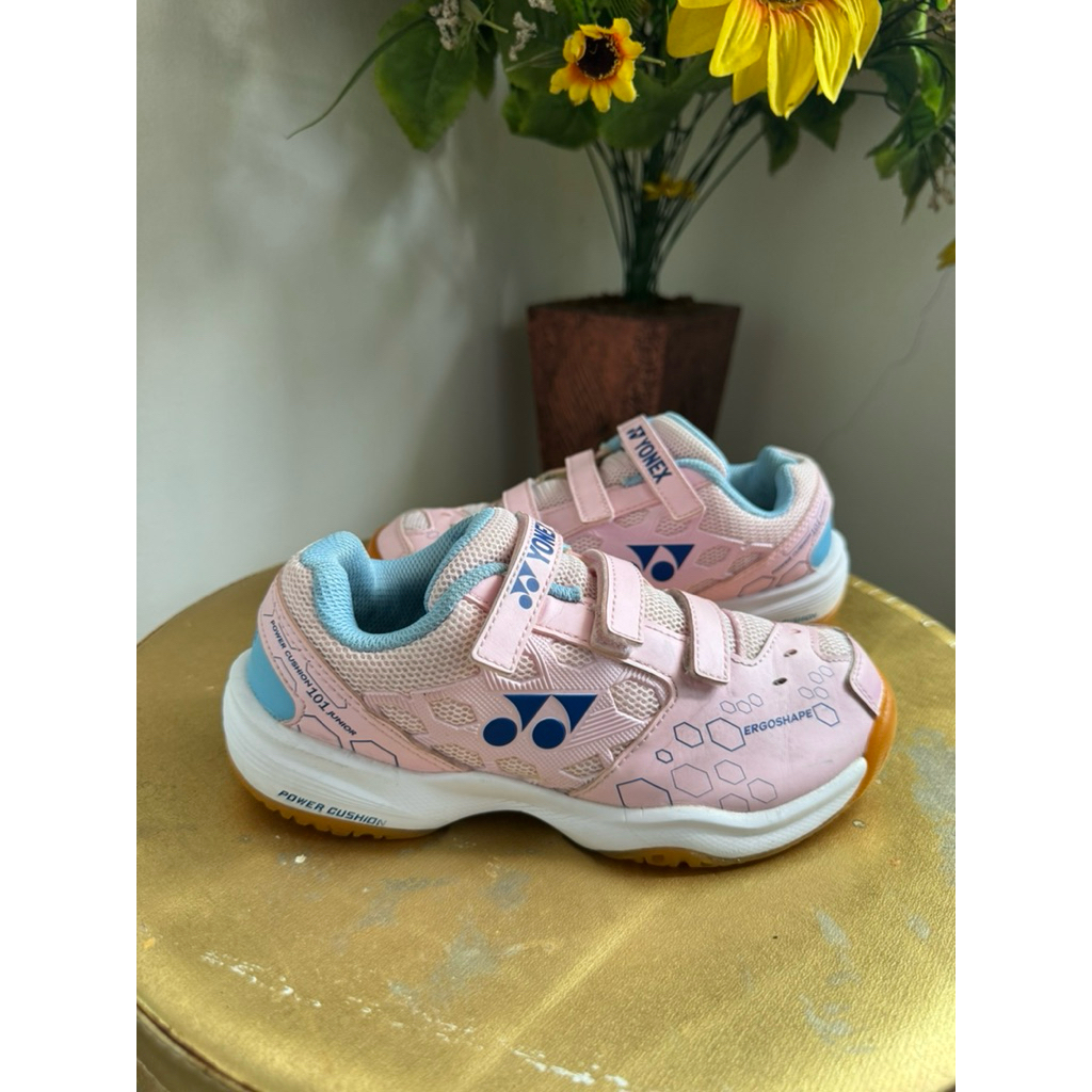 Sepatu Badminton Yonex Original Size 35 Insol 21cm Preloved/Second