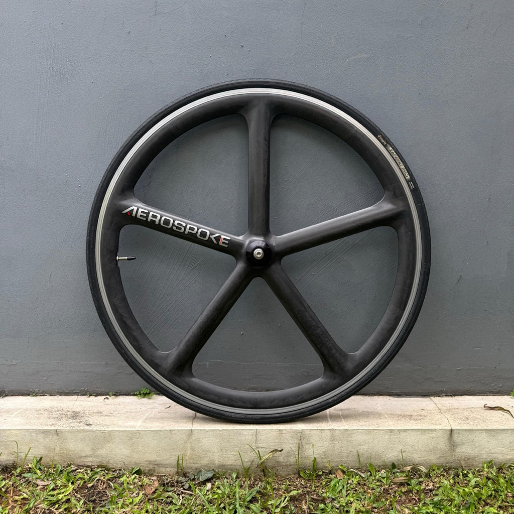 wheelset depan aerospoke RAW Colour