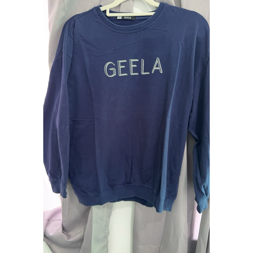 PRELOVED Sweater Geela Navy