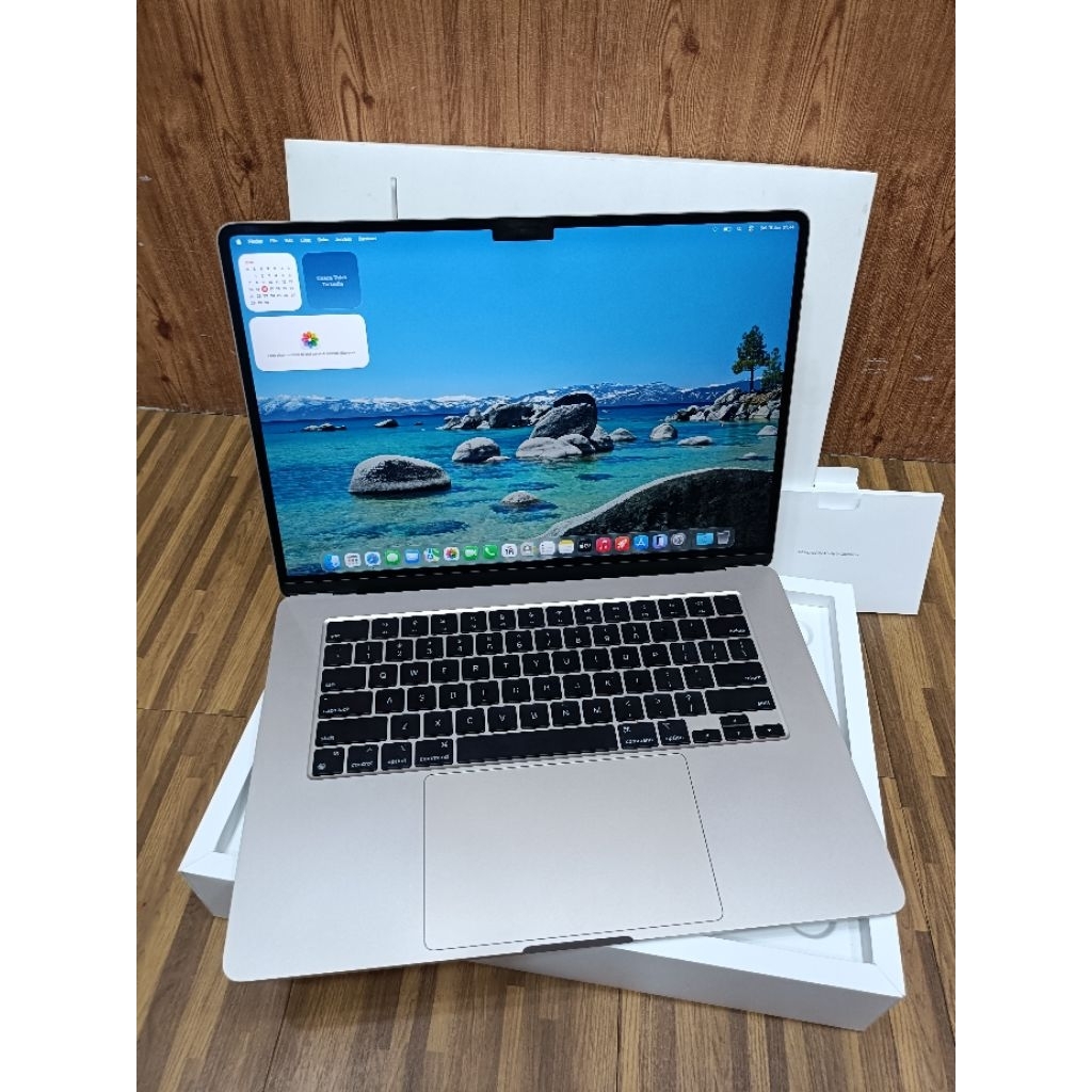 Apple MacBook Air M3 15 inch 8GB 512GB Second iBox Mulus Fullset Like New Original Murah Resmi